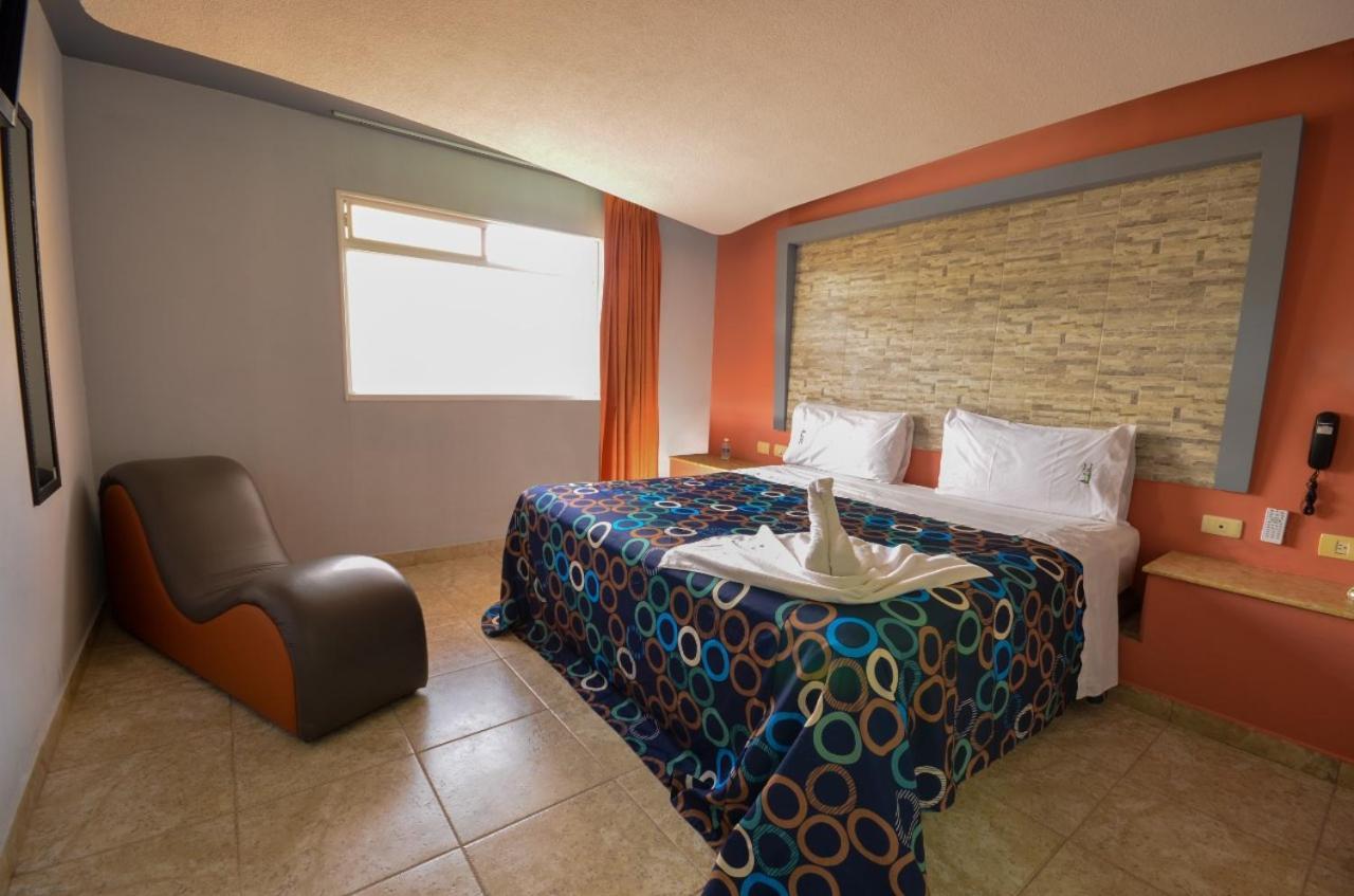 Motel Venecia Momoxpan Dış mekan fotoğraf